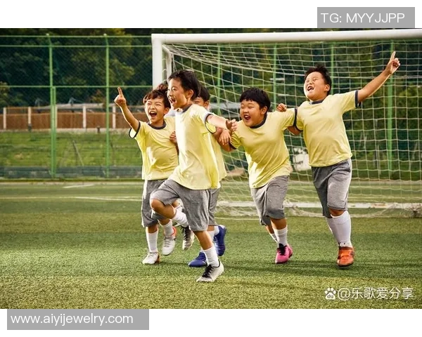 足球盛典之夜球星齐聚许愿共绘绿茵梦想未来